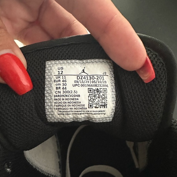 Nike Air Jordan’s (men’s 12) - Picture 4 of 4